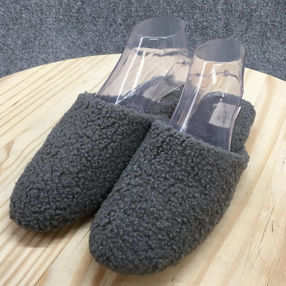 Universal Thread Slippers Womens 7.5 Margot Mules Gray Faux Fur Comfort Slip On - Picture 2 of 16